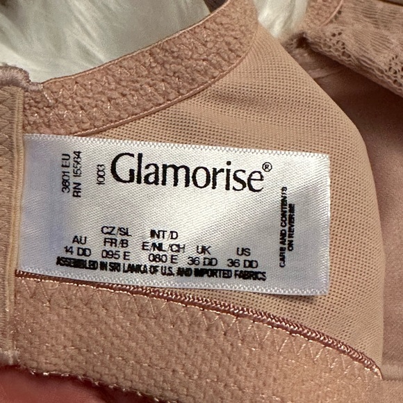 Glamorise MagicLift Wire-Free Minimizer Bra - Picture 12 of 14